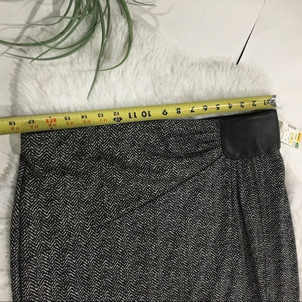 LENA Gabrielle LG herringbone skirt NWT size 14 - Picture 8 of 9